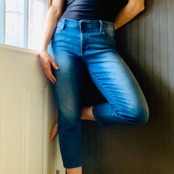 Calvin Klein Jeans Denim - Calvin Klein Cropped Boyfriend Dark Denim Jeans